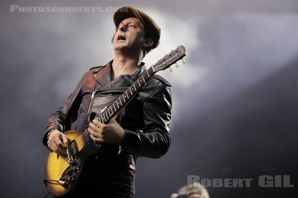 THE LIBERTINES - 2024-08-17 - CHARLEVILLE-MEZIERES - Square Bayard - Zanzibar - Carl Barat